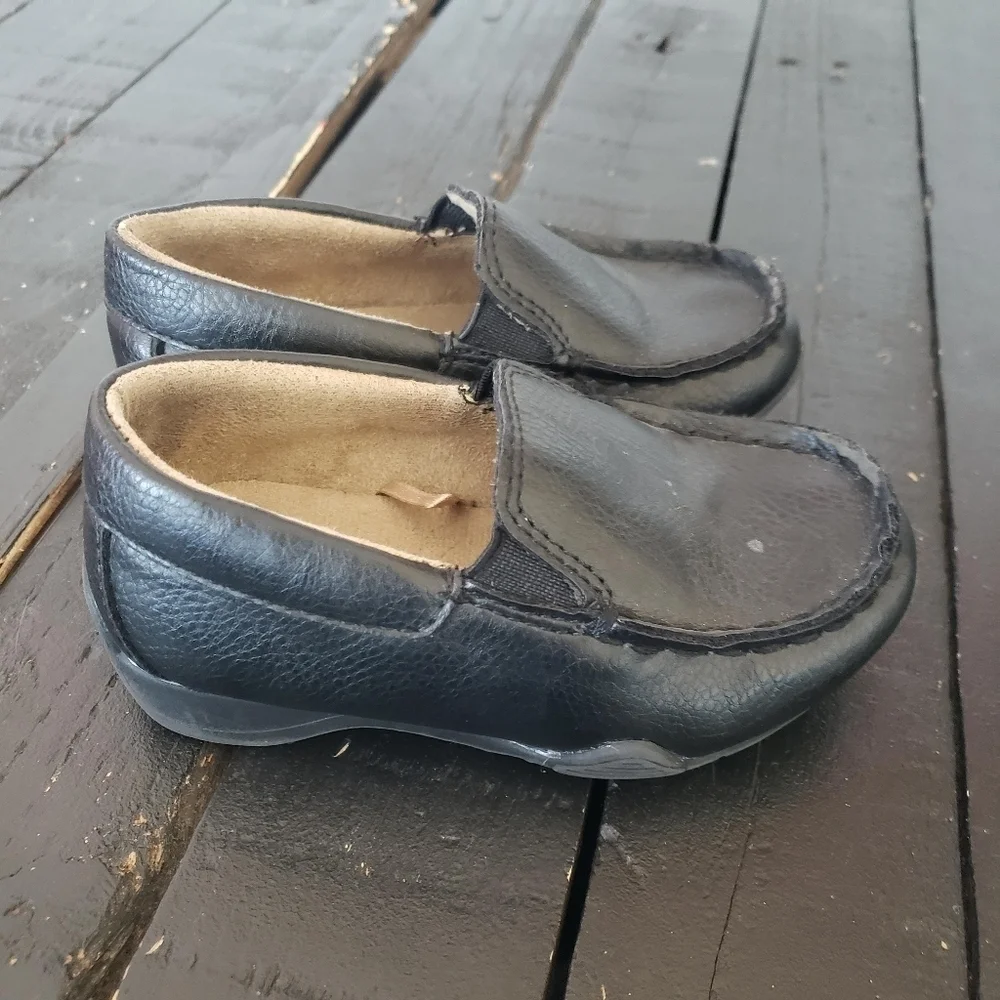 The Children's Place Toddler Baby Boy 6 Black Slip On Loafer Dress Shoes